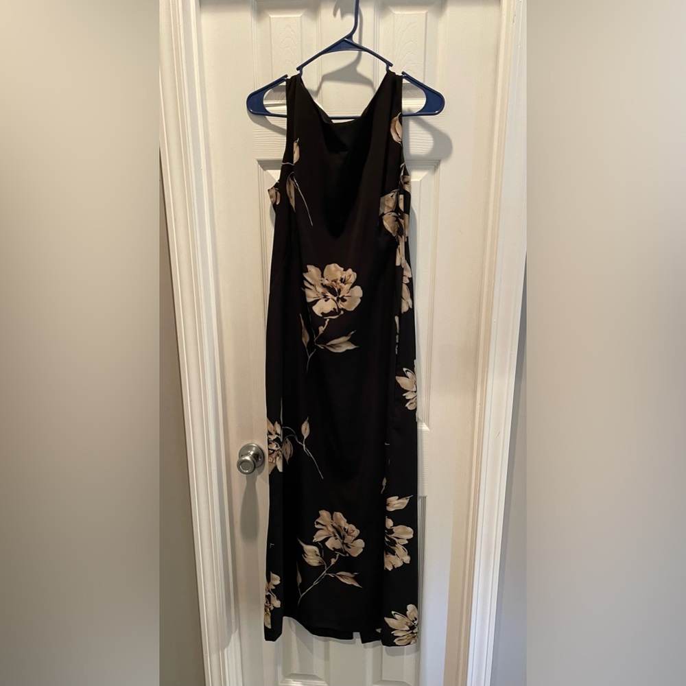 Studio I Black & Tan Floral Ladies Sleeveless Dress with long sleeved Tan Jacket - Picture 5 of 14
